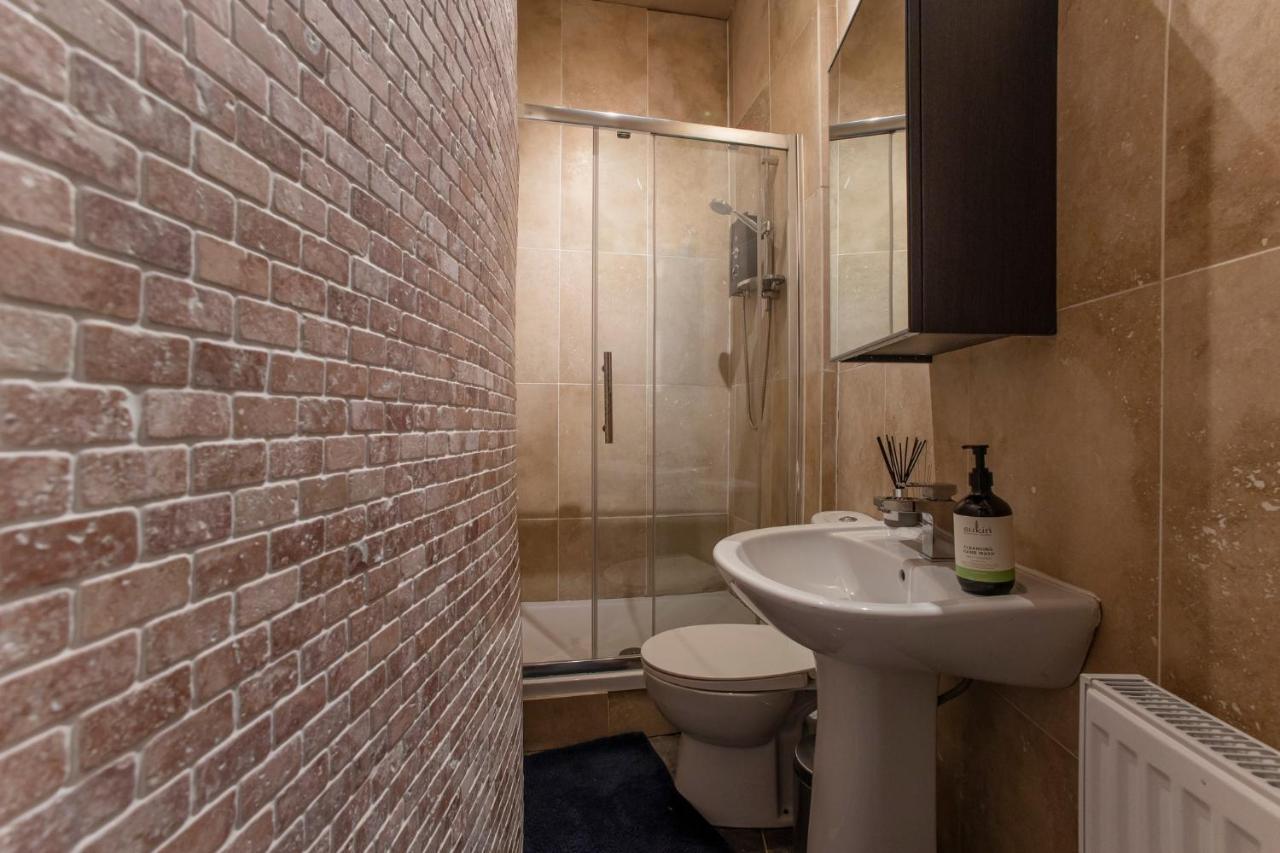 2 Bed In Great Location 15-20 Minutes Walk To Sec Apartment Глазгоу Екстериор снимка