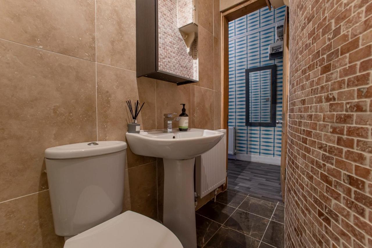 2 Bed In Great Location 15-20 Minutes Walk To Sec Apartment Глазгоу Екстериор снимка
